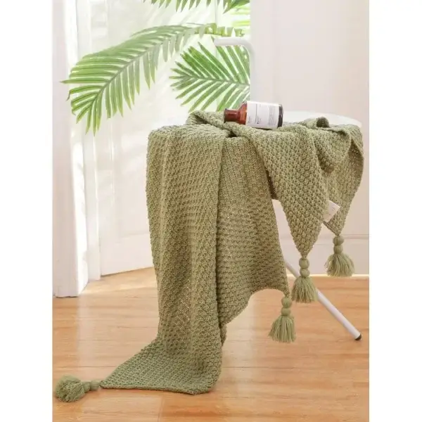 Solid Color Knitted Fabric Tassel Throw Blanket